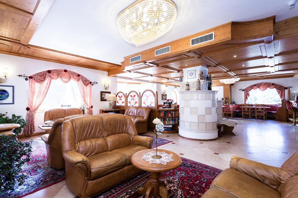 Hotel Vienna San Martino Di Castrozza Esterno foto